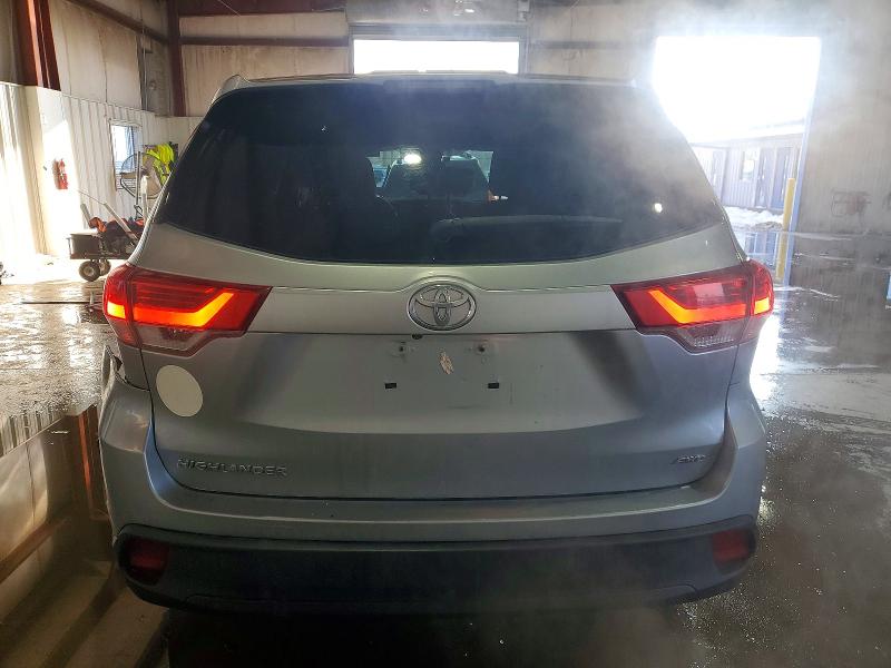Photo 6 from auction – 2017 TOYOTA HIGHLANDER with VIN 5TDBZRFH6HS472714