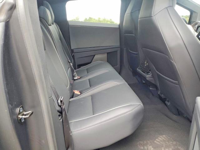 Photo 10 from auction – 2024 TESLA CYBERTRUCK with VIN 7G2CEHED4RA029826
