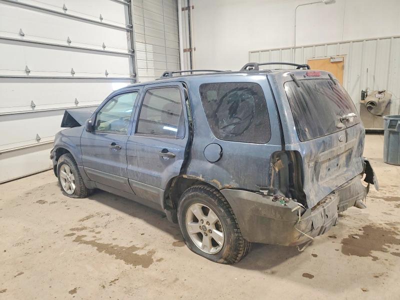 Photo 2 from auction – 2005 FORD ESCAPE XLT with VIN 1FMYU93175KA02271