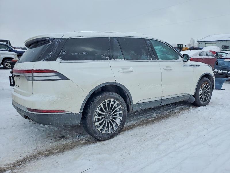 Photo 3 from auction – 2023 LINCOLN AVIATOR with VIN 5LM5J6XC4PGL02410