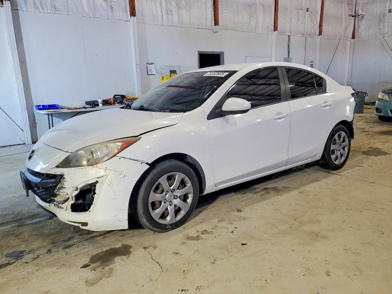 MAZDA 3 I 2011 with VIN JM1BL1UF7B1393898 - Photo from auction
