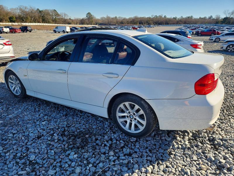 Photo 2 from auction – 2006 BMW 325 with VIN WBAVB13576KX48459
