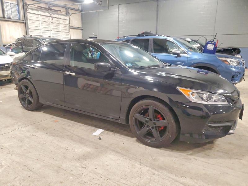 Photo 4 from auction – 2017 HONDA ACCORD with VIN 1HGCR2F3XHA033529