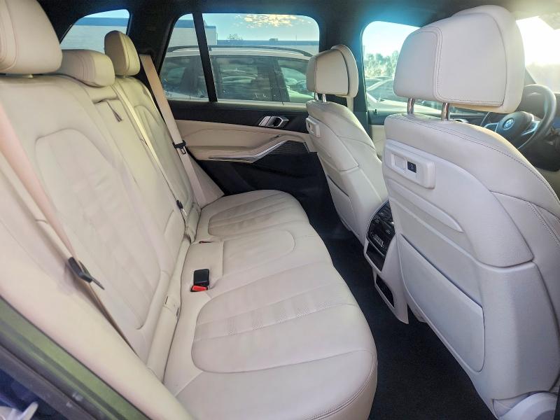 Photo 10 from auction – 2020 BMW X5 with VIN 5UXCR4C08L9B52387