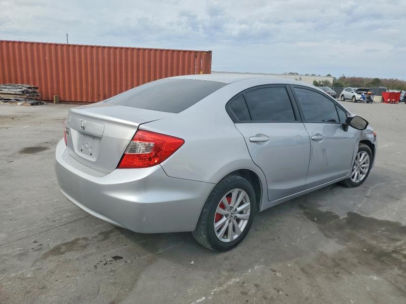 Photo 3 from auction – 2012 HONDA CIVIC LX with VIN 19XFB2F5XCE090157