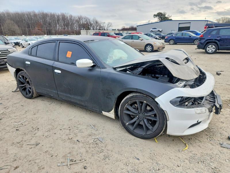 Photo 4 from auction – 2015 DODGE CHARGER with VIN 2C3CDXCT3FH741252