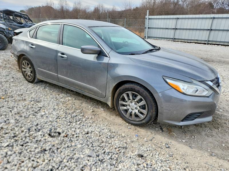 Photo 4 from auction – 2017 NISSAN ALTIMA with VIN 1N4AL3AP7HC156397