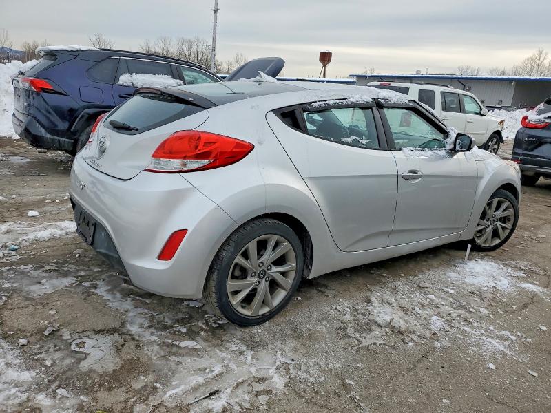 Photo 3 from auction – 2016 HYUNDAI VELOSTER with VIN KMHTC6AD0GU260177