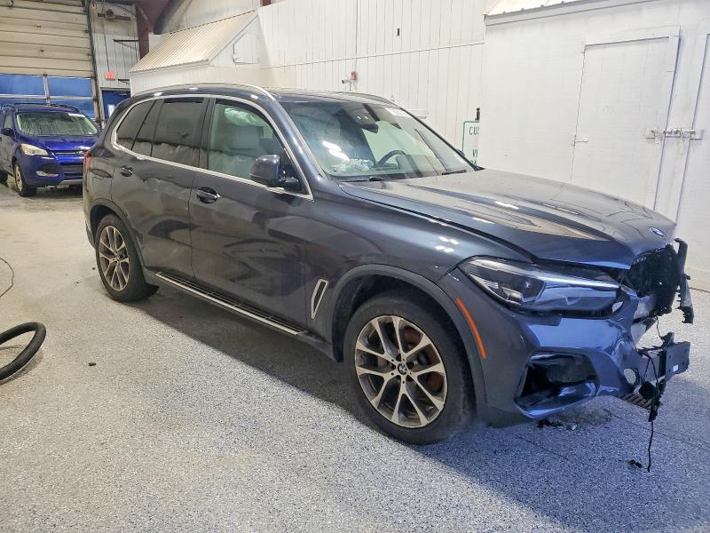Photo 4 from auction – 2021 BMW X5 XDRIVE4 with VIN 5UXCR6C05M9F40237