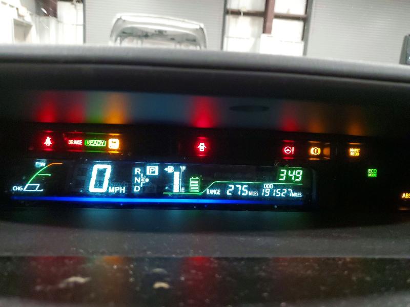 Photo 9 from auction – 2014 TOYOTA PRIUS V with VIN JTDZN3EU9EJ014499