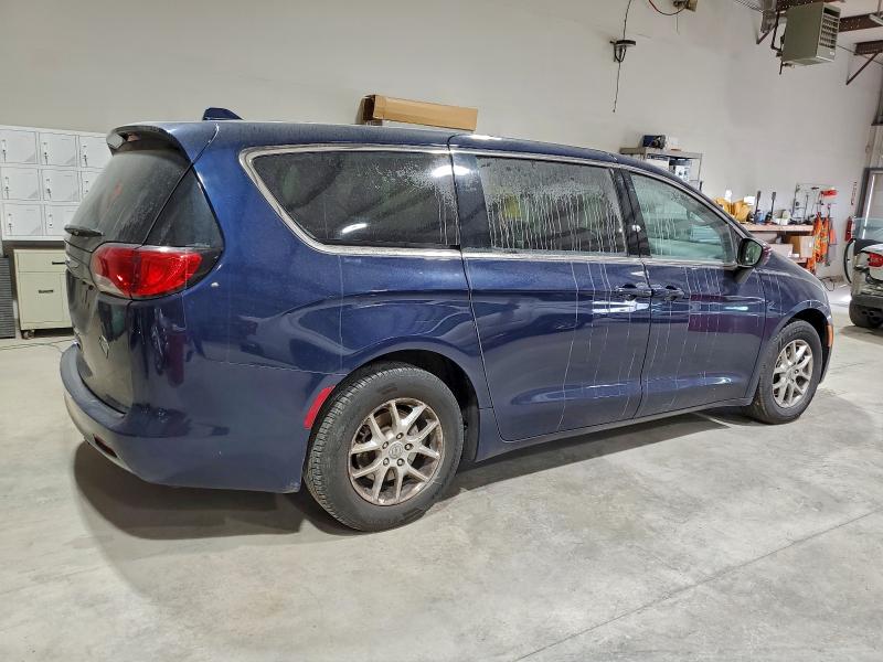 Photo 3 from auction – 2017 CHRYSLER PACIFICA T with VIN 2C4RC1DG8HR638185