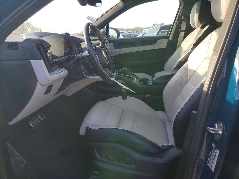 Photo 7 from auction – 2024 PORSCHE CAYENNE S with VIN WP1AL2AY6RDA34282