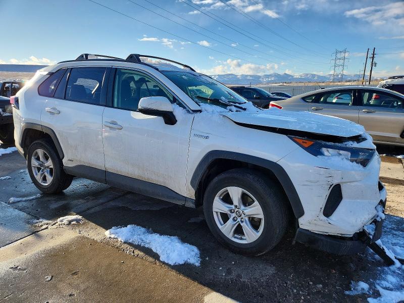Photo 4 from auction – 2019 TOYOTA RAV4 LE with VIN JTMMWRFV3KD016308