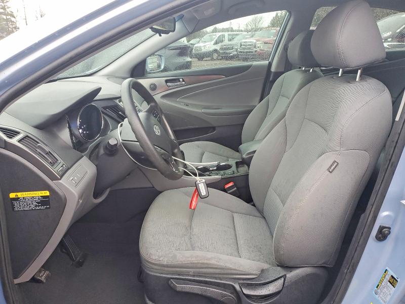 Photo 7 from auction – 2013 HYUNDAI SONATA with VIN KMHEC4A43DA083778