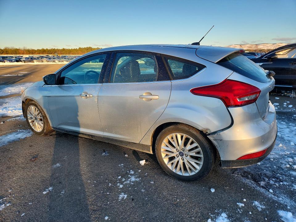Photo 2 from auction – 2017 FORD FOCUS with VIN 1FADP3N25HL326451