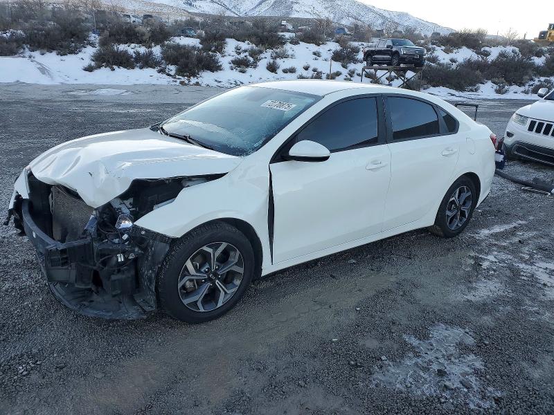 Photo 1 from auction – 2021 KIA FORTE FE with VIN 3KPF24AD9ME280317