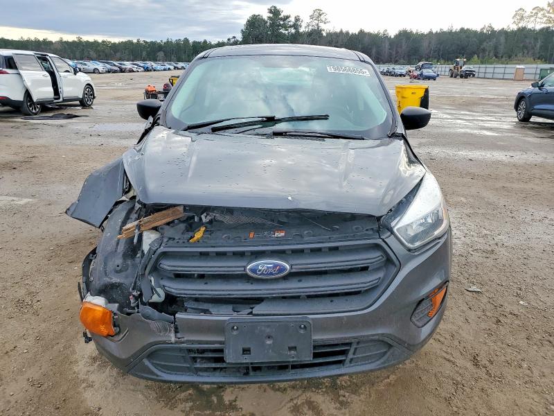 Photo 5 from auction – 2017 FORD ESCAPE S with VIN 1FMCU0F73HUB64770