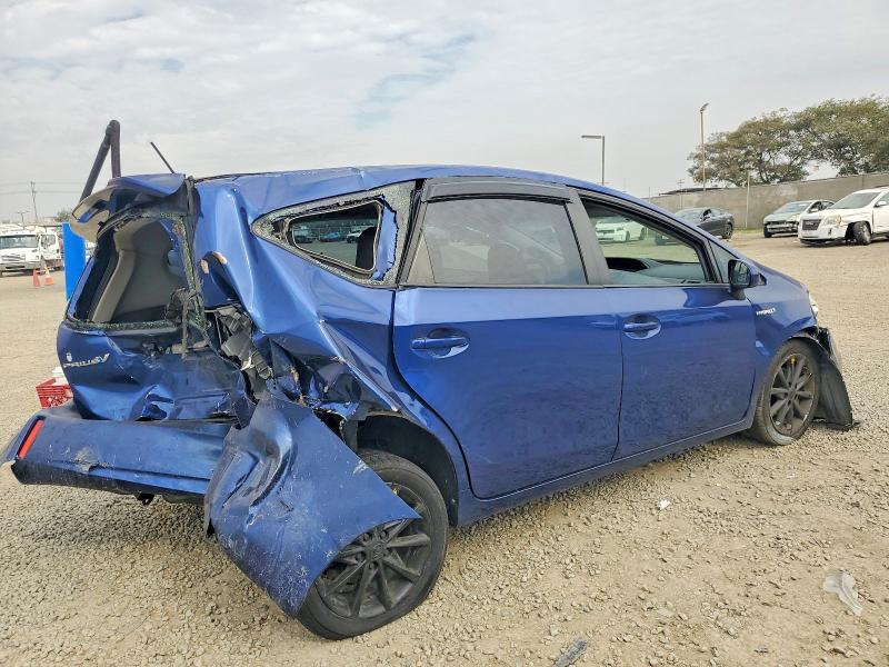 Photo 3 from auction – 2013 TOYOTA PRIUS V with VIN JTDZN3EU6D3205719