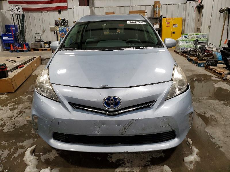 Photo 5 from auction – 2014 TOYOTA PRIUS V with VIN JTDZN3EU9EJ014499