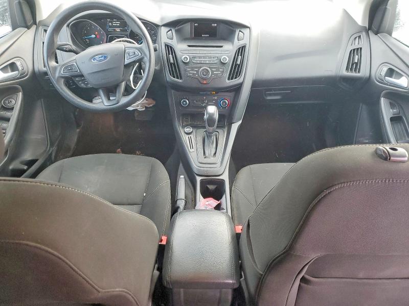 Photo 8 from auction – 2015 FORD FOCUS with VIN 1FADP3F28FL384016
