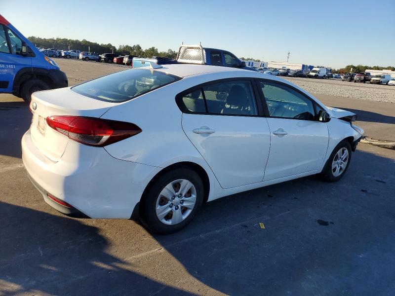Photo 3 from auction – 2018 KIA FORTE with VIN 3KPFK4A7XJE235800
