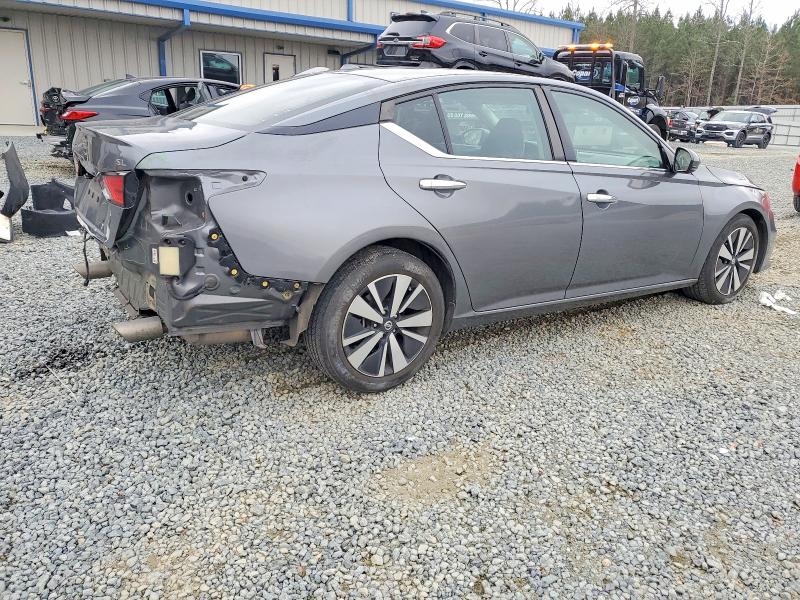 Photo 3 from auction – 2019 NISSAN ALTIMA SL with VIN 1N4BL4EV1KC161721