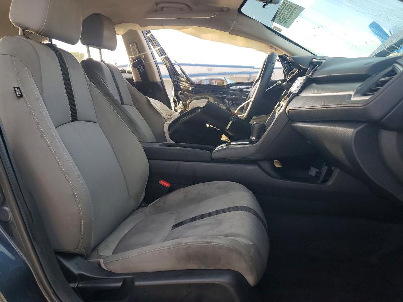 Photo 7 from auction – 2017 HONDA CIVIC LX with VIN 2HGFC2F51HH568475