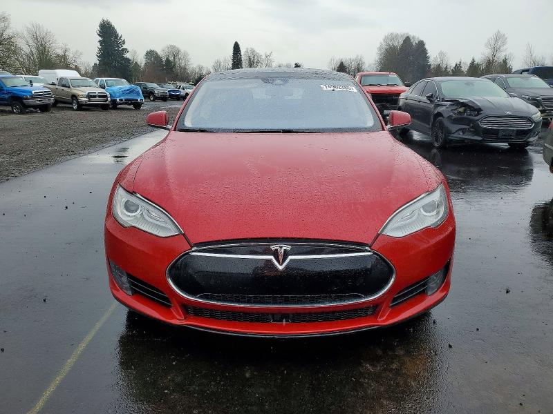 Photo 5 from auction – 2015 TESLA MODEL S with VIN 5YJSA1E27FF119860