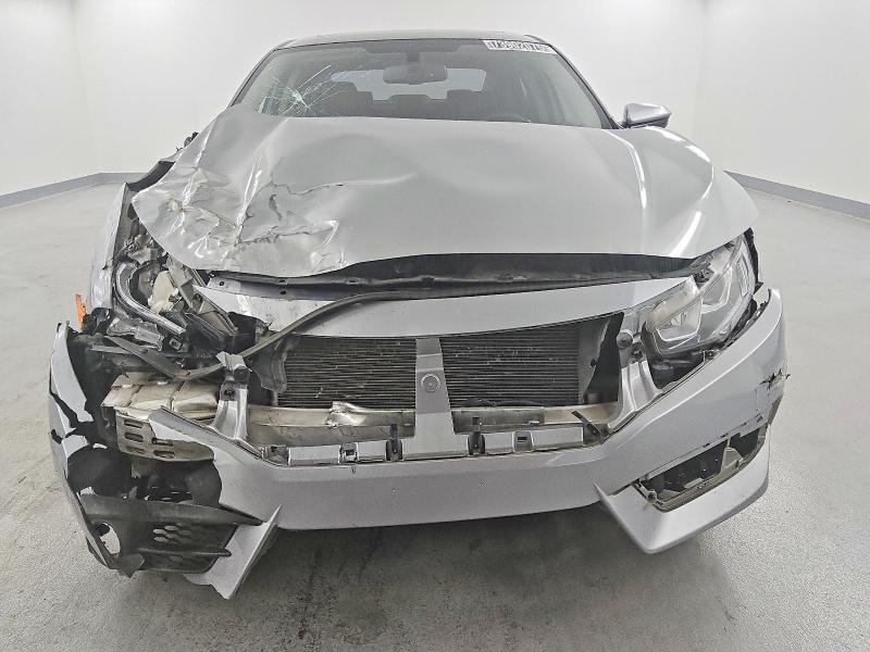 Photo 5 from auction – 2016 HONDA CIVIC with VIN 2HGFC1F77GH642475