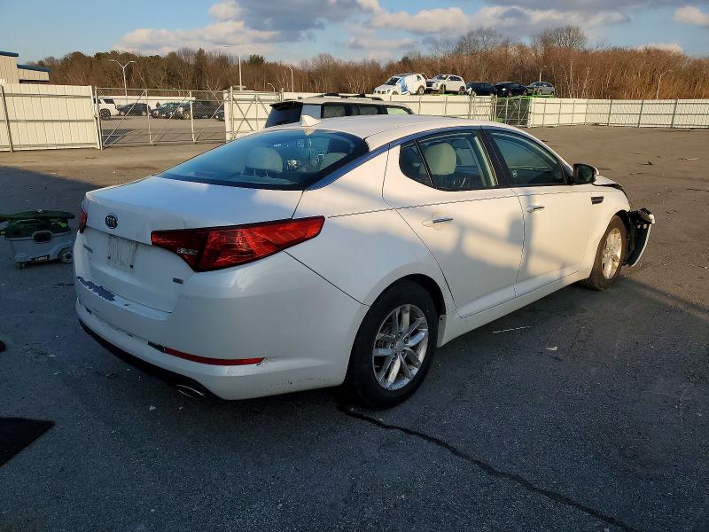 Photo 3 from auction – 2012 KIA OPTIMA LX with VIN KNAGM4A71C5288847