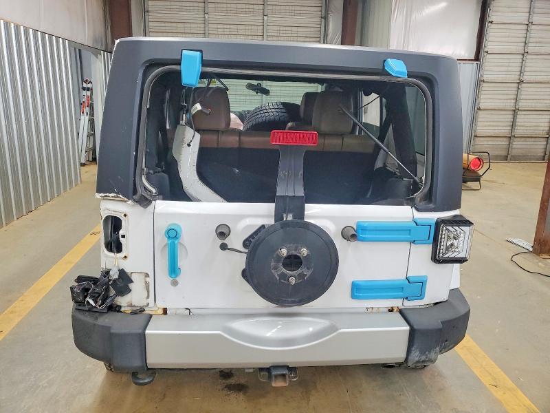 Photo 6 from auction – 2012 JEEP WRANGLER U with VIN 1C4BJWEG1CL118754