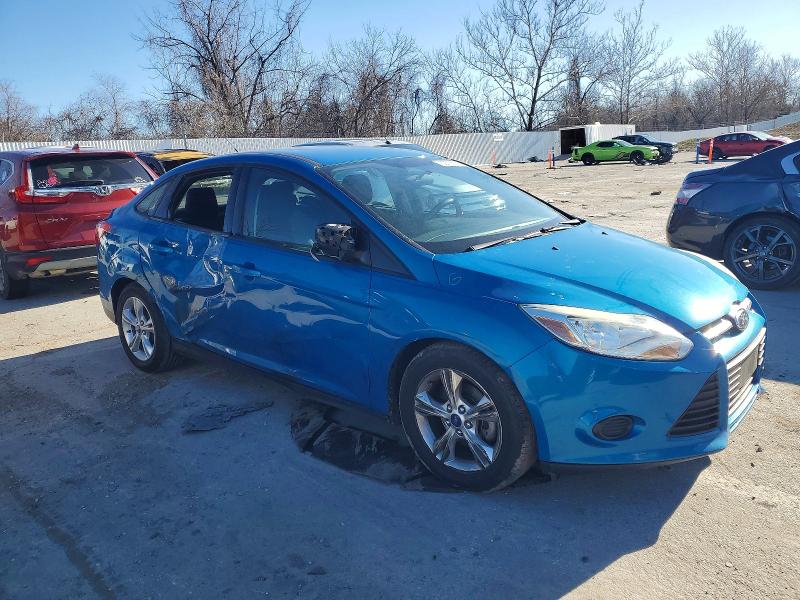 Photo 4 from auction – 2014 FORD FOCUS with VIN 1FADP3F2XEL276169