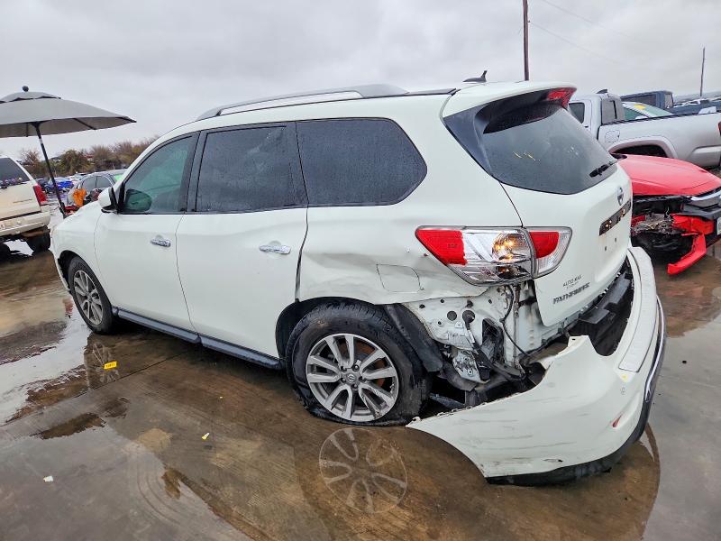 Photo 2 from auction – 2015 NISSAN PATHFINDER with VIN 5N1AR2MN0FC645844