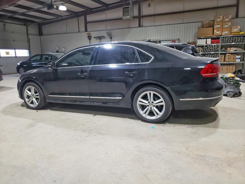 Фото 2 с аукциона – 2012 VOLKSWAGEN PASSAT с VIN 1VWCN7A39CC020165