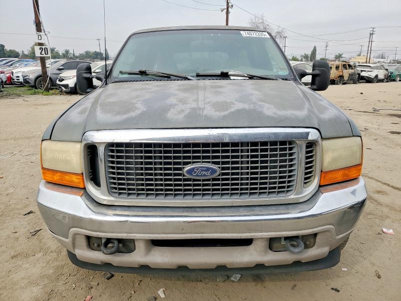 Photo 5 from auction – 2000 FORD EXCURSION with VIN 1FMNU42SXYEB35481