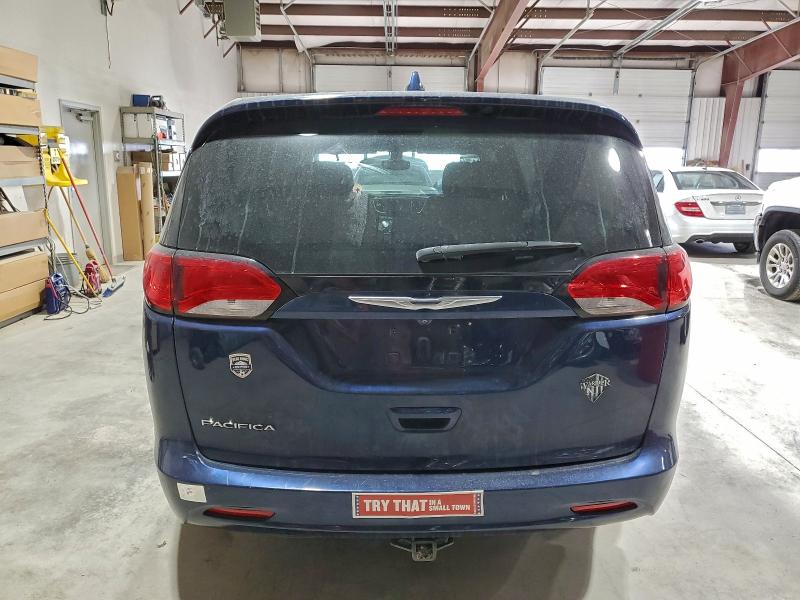 Photo 6 from auction – 2017 CHRYSLER PACIFICA T with VIN 2C4RC1DG8HR638185
