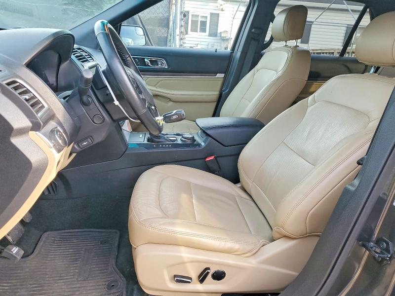 Photo 7 from auction – 2016 FORD EXPLORER L with VIN 1FM5K8F89GGC64889