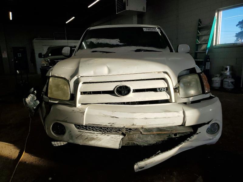 Photo 5 from auction – 2004 TOYOTA TUNDRA DOU with VIN 5TBDT48124S433778