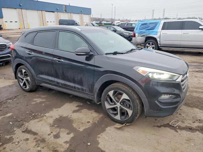 Photo 4 from auction – 2016 HYUNDAI TUCSON with VIN KM8J33A21GU038297
