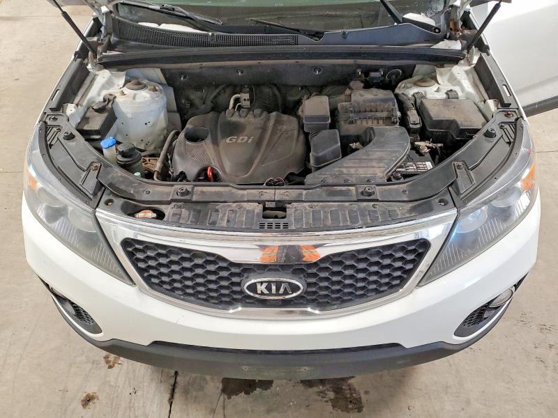 Photo 12 from auction – 2012 KIA SORENTO EX with VIN 5XYKUDA69CG243974