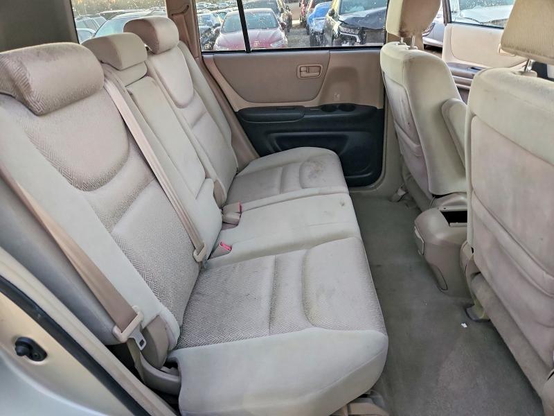 Photo 11 from auction – 2003 TOYOTA HIGHLANDER with VIN JTEGD21A130065820