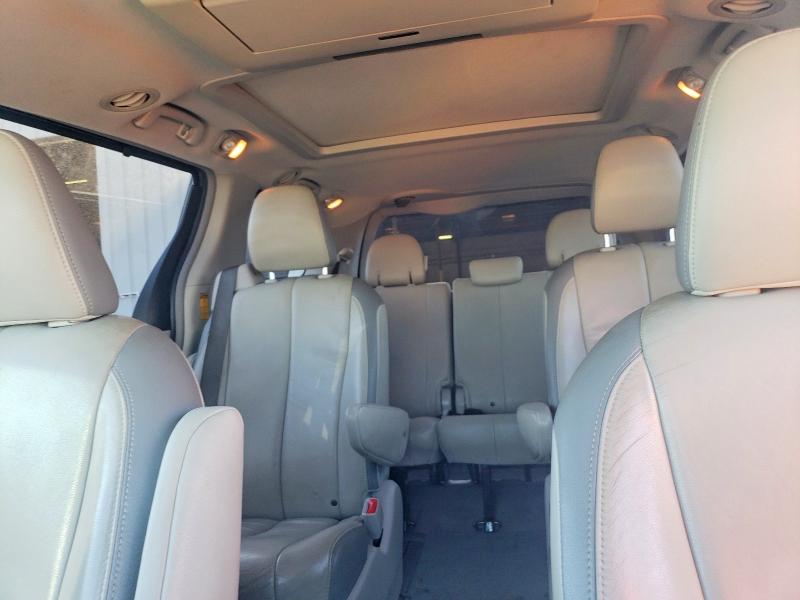 Photo 10 from auction – 2014 TOYOTA SIENNA XLE with VIN 5TDDK3DC8ES090598