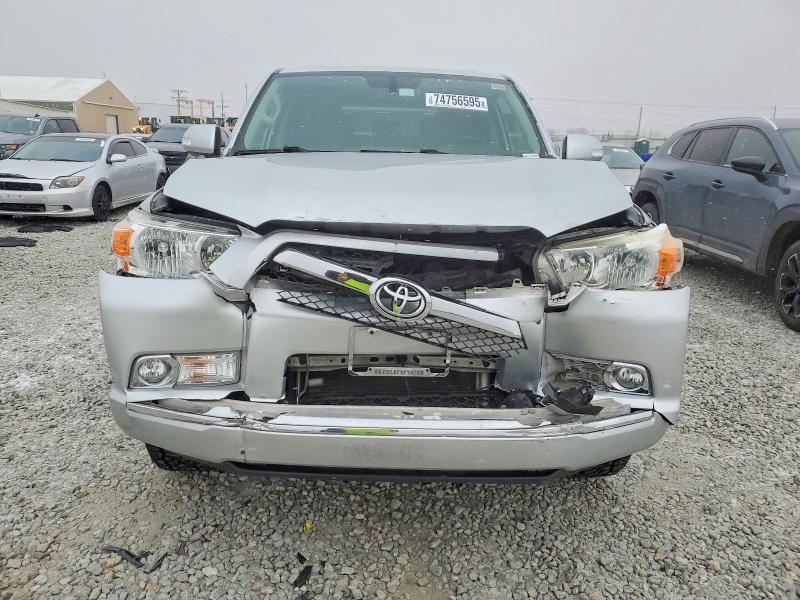 Photo 5 from auction – 2012 TOYOTA 4RUNNER SR with VIN JTEBU5JR7C5105869