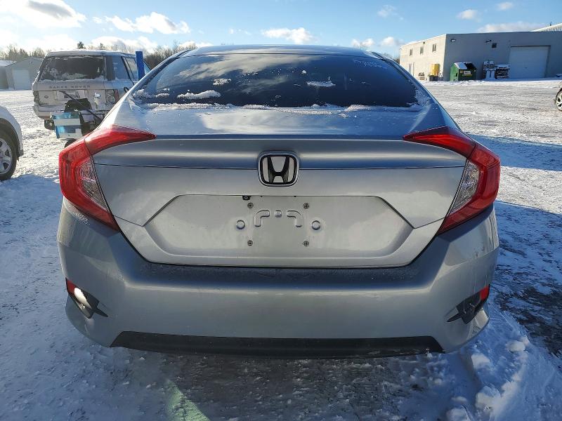Photo 6 from auction – 2018 HONDA CIVIC LX with VIN 2HGFC2F55JH018847
