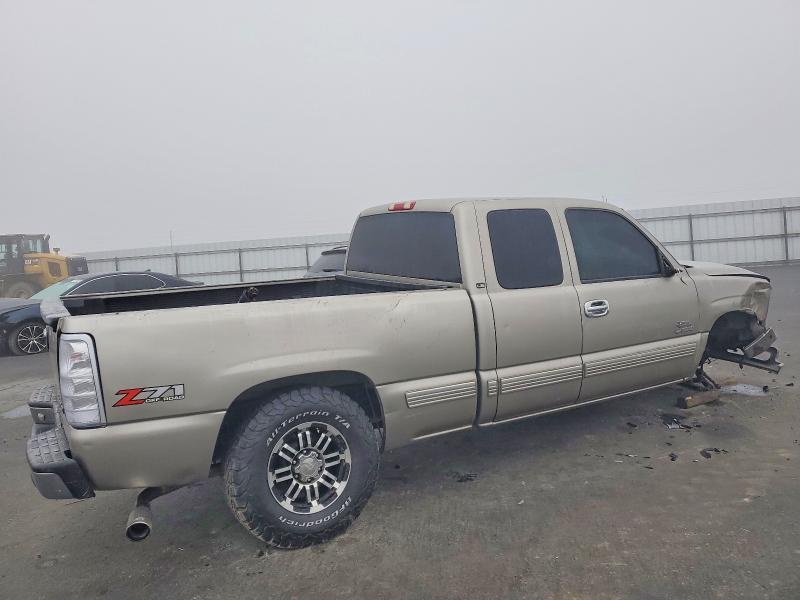 Photo 3 from auction – 2001 CHEVROLET SILVERADO with VIN 1GCEK19T41E321000
