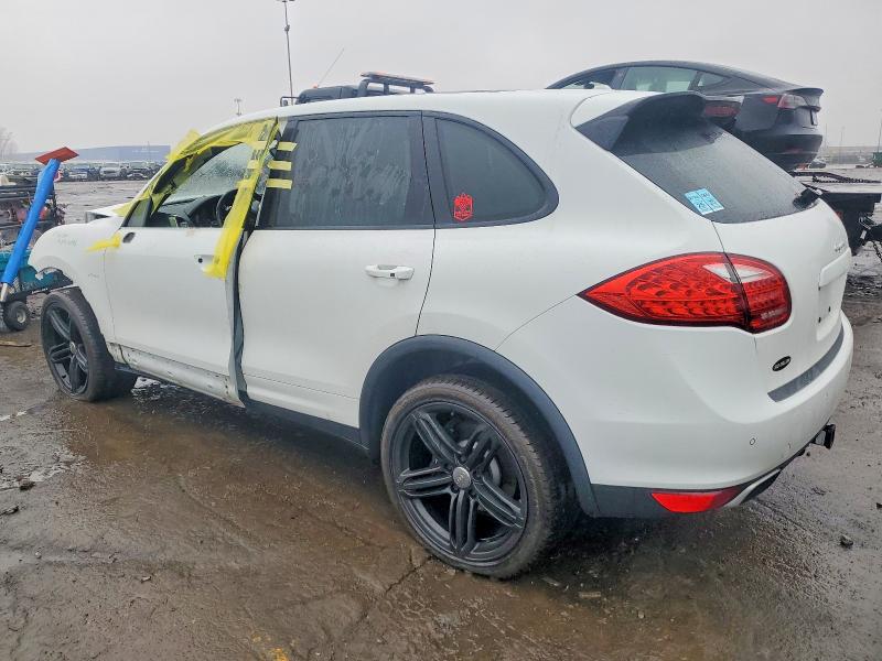 Photo 2 from auction – 2013 PORSCHE CAYENNE with VIN WP1AF2A26DLA36552