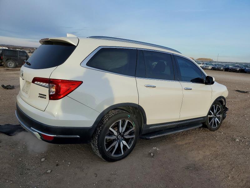 Photo 3 from auction – 2019 HONDA PILOT TOUR with VIN 5FNYF6H61KB009730