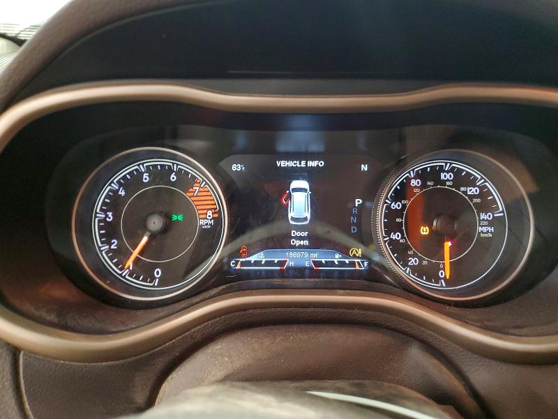 Photo 9 from auction – 2017 JEEP CHEROKEE with VIN 1C4PJMBS0HW625931