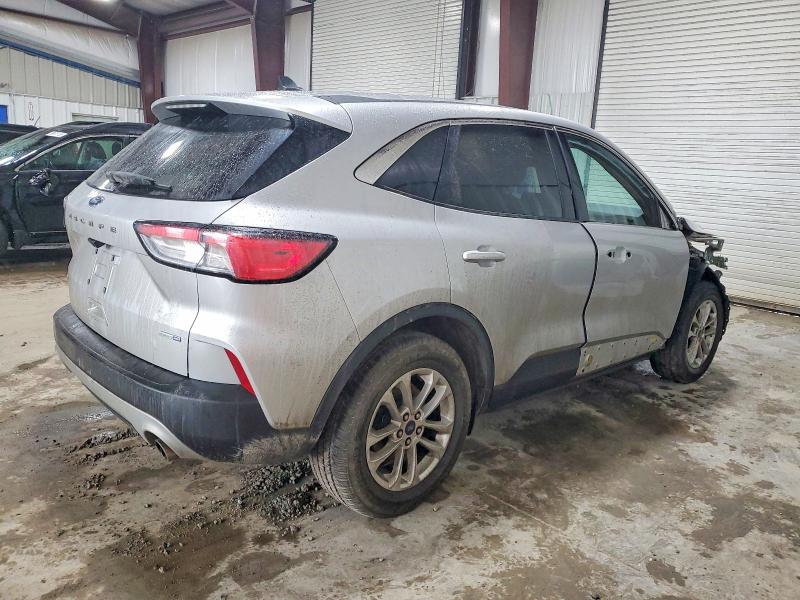 Photo 3 from auction – 2020 FORD ESCAPE SE with VIN 1FMCU9G62LUC28672