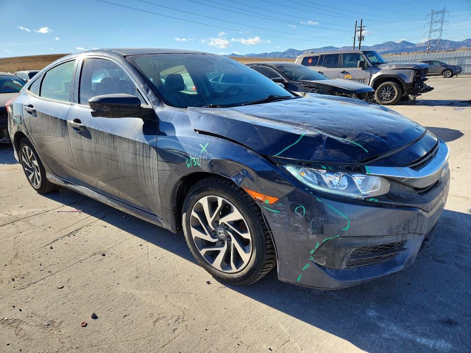 Photo 4 from auction – 2017 HONDA CIVIC with VIN 19XFC2F70HE082154